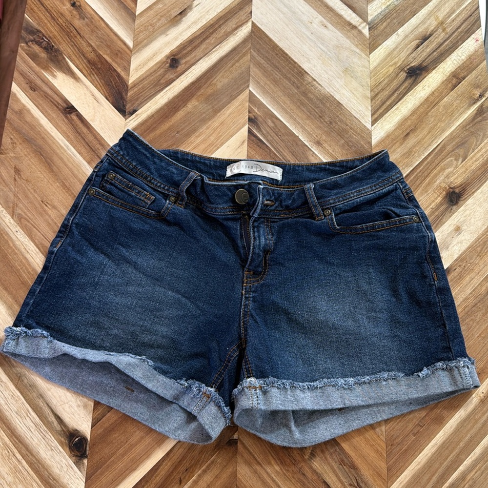 BNWOT Est. 1964 Demin Shorts